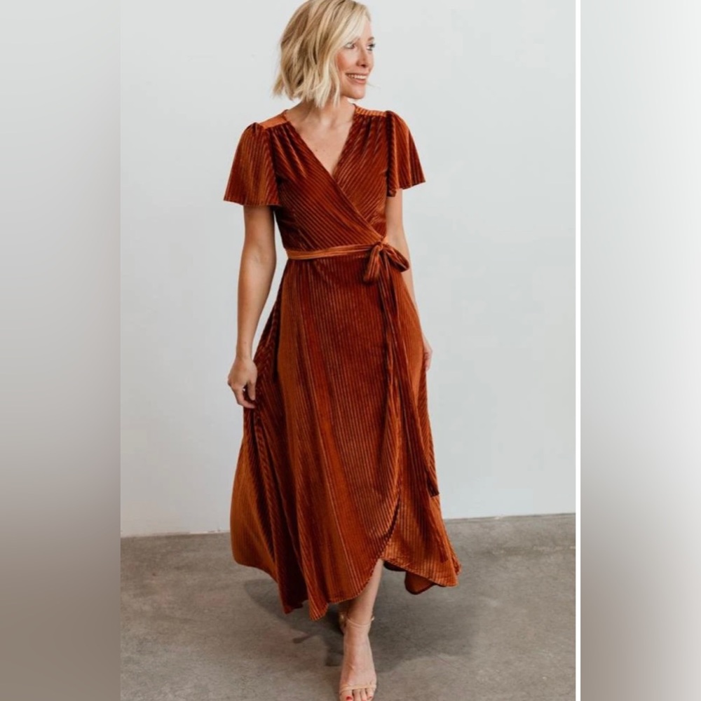 Simplee Apparel Rust Brown Velvet Midi Wrap Dress